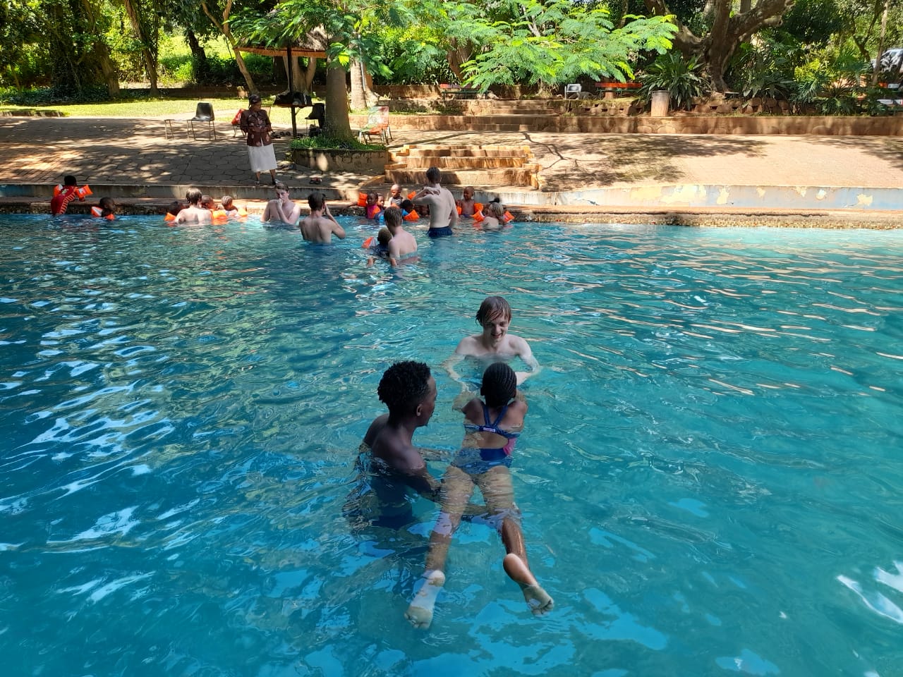 Swimming lessons with the Mvutjini