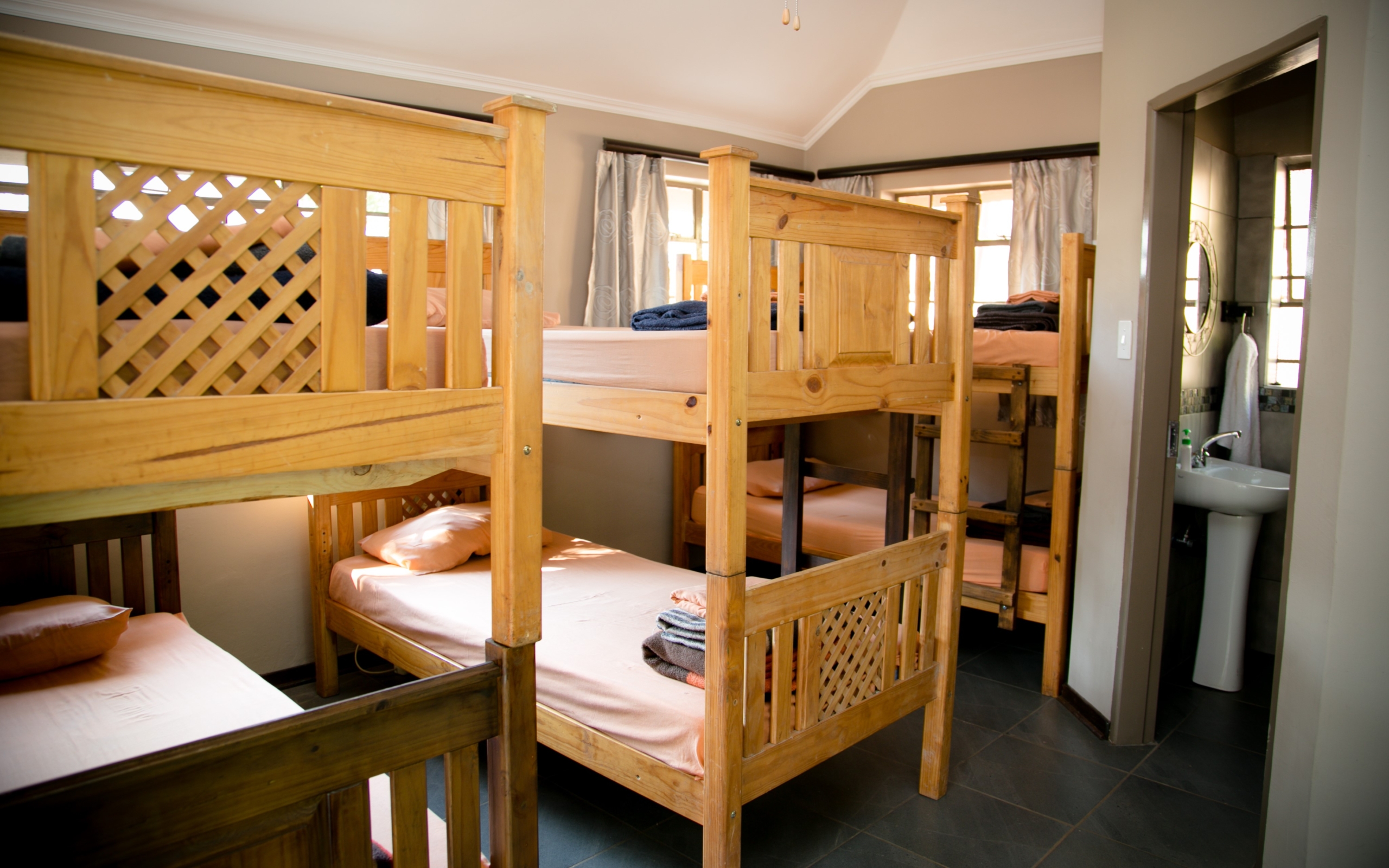 Lidwala Lodge dormitory-style rooms